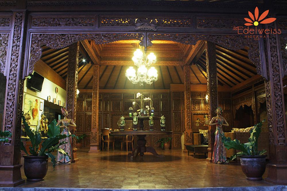 Chrome Hotel & Resort