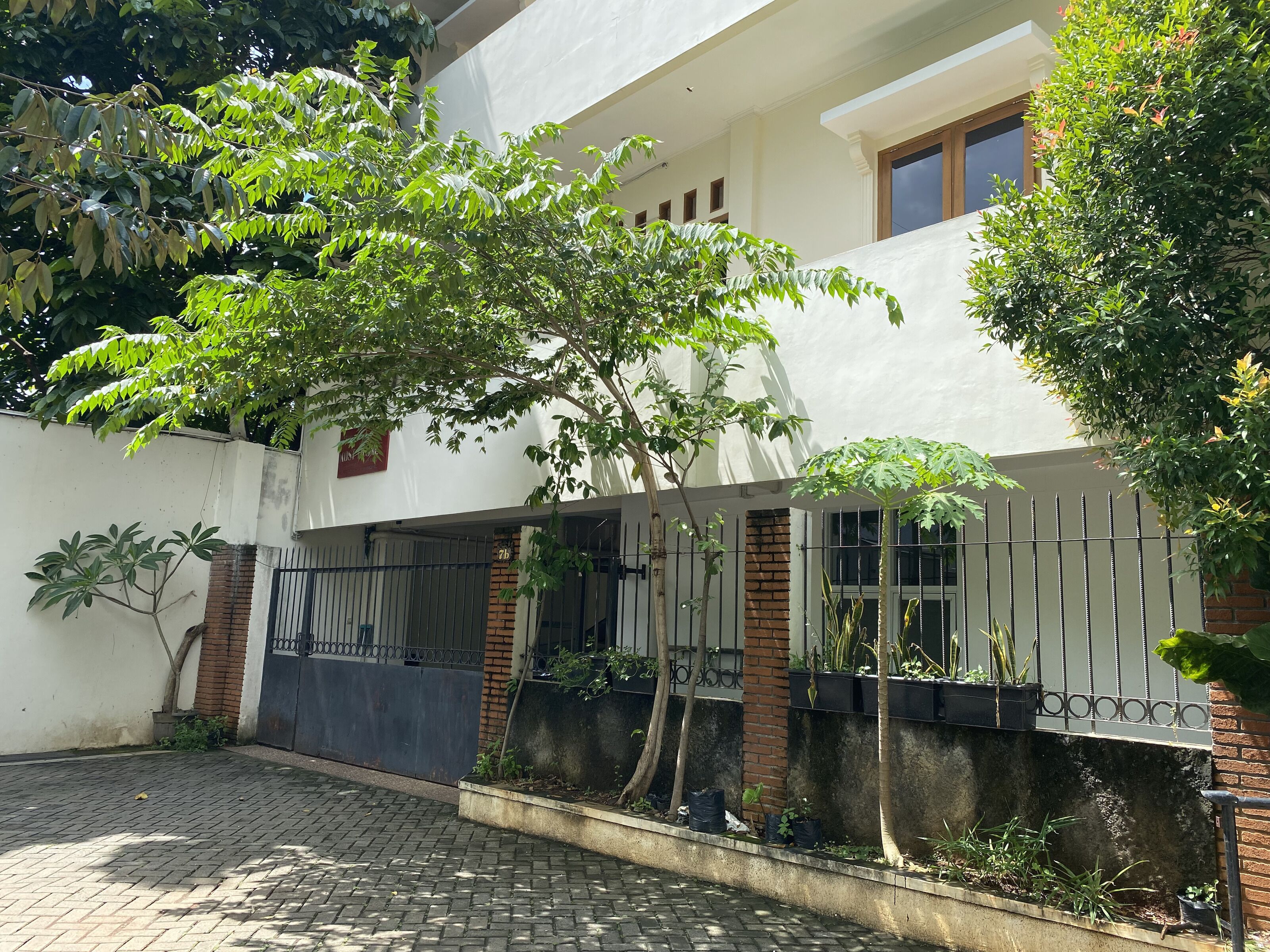 TB One Kost Exclusive