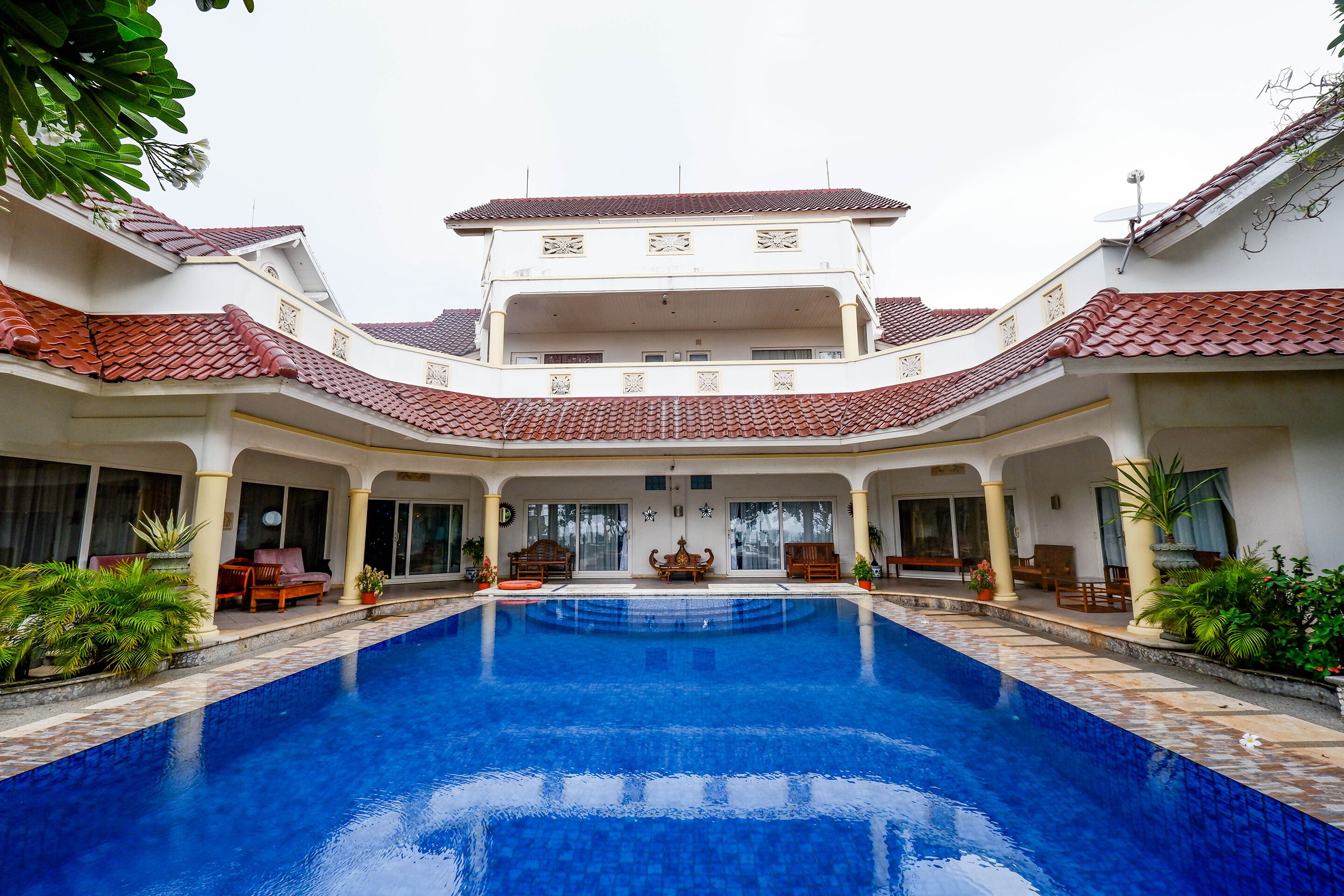 Bayfront Karnadia by OYO Rooms
