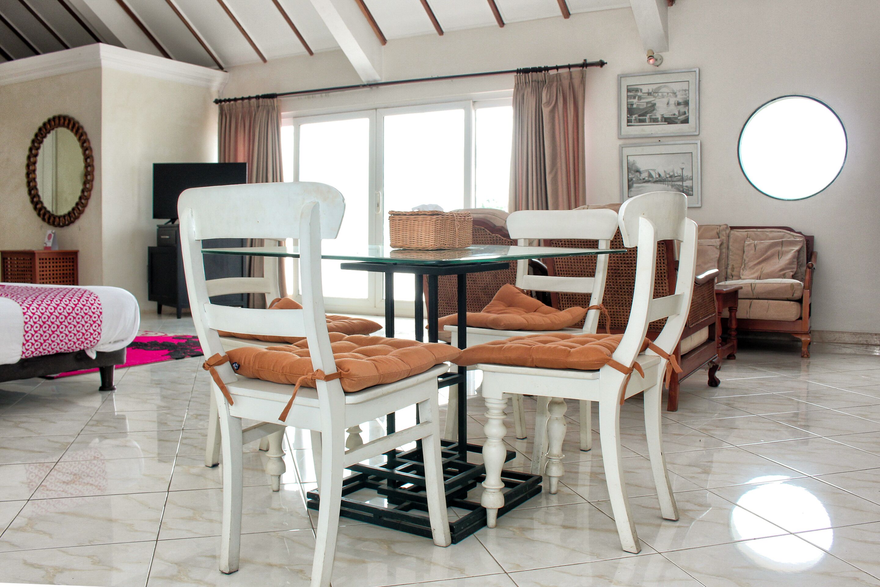 Bayfront Karnadia by OYO Rooms