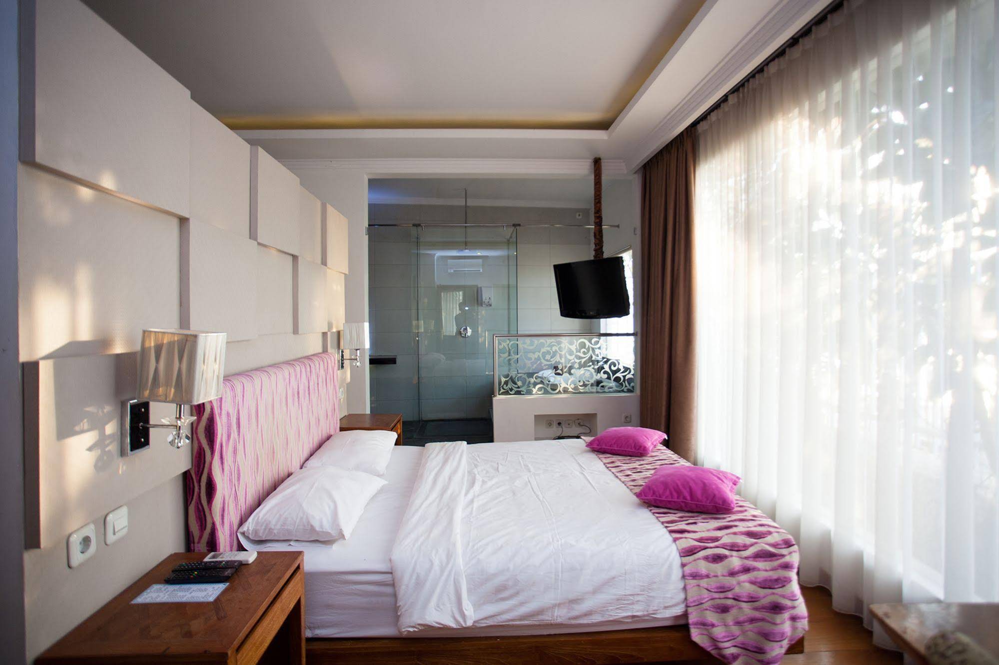 Ocean View Residence - Hotel Jepara