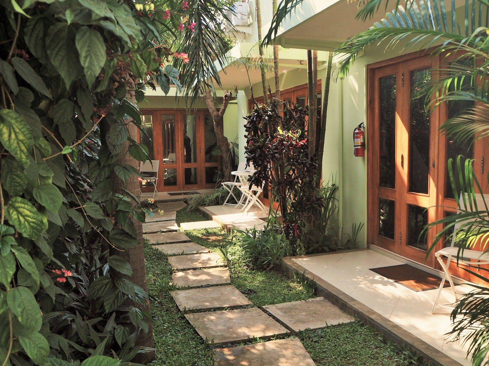 The Gecho Inn