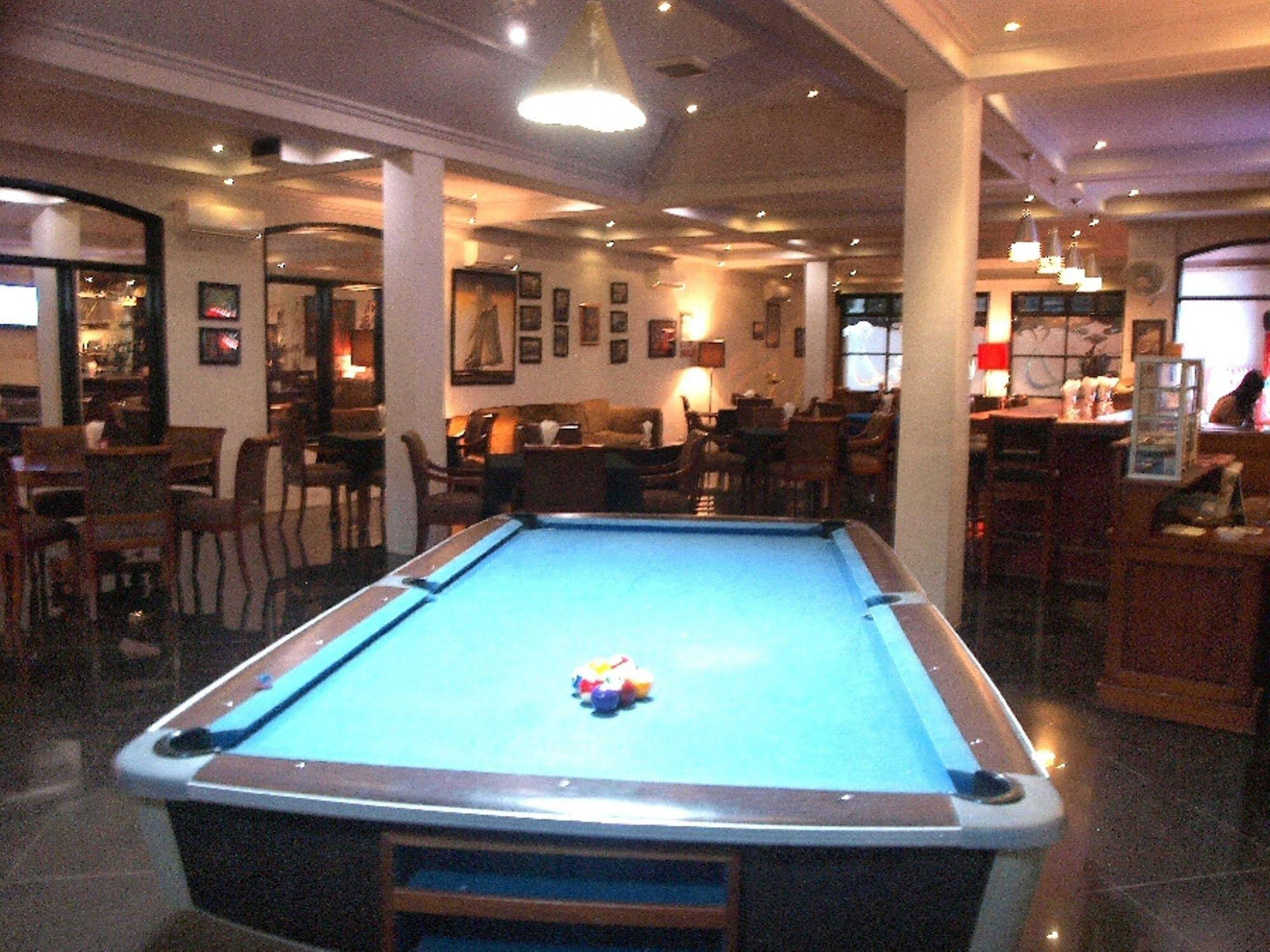 The Gecho Inn