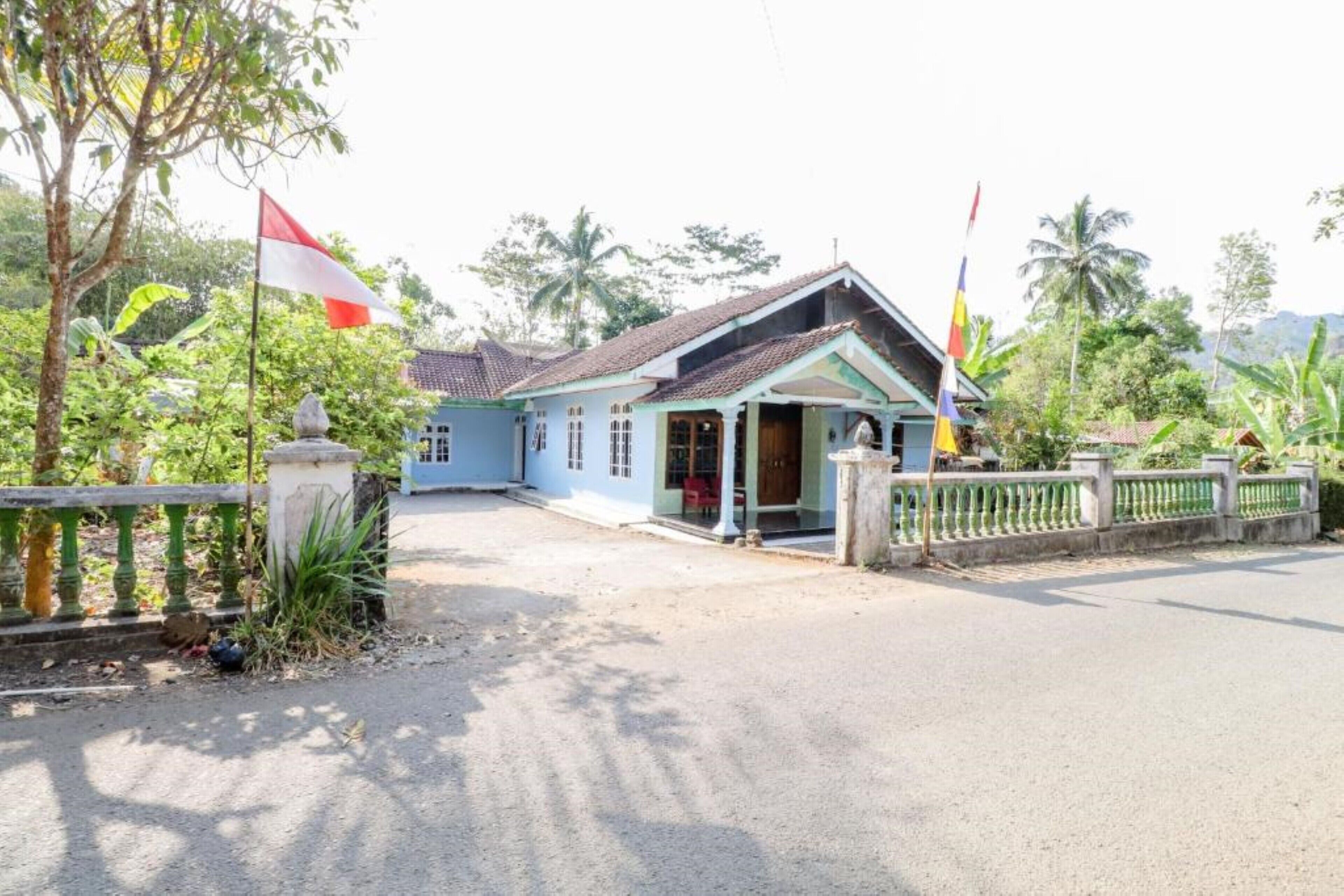 Riana Homestay