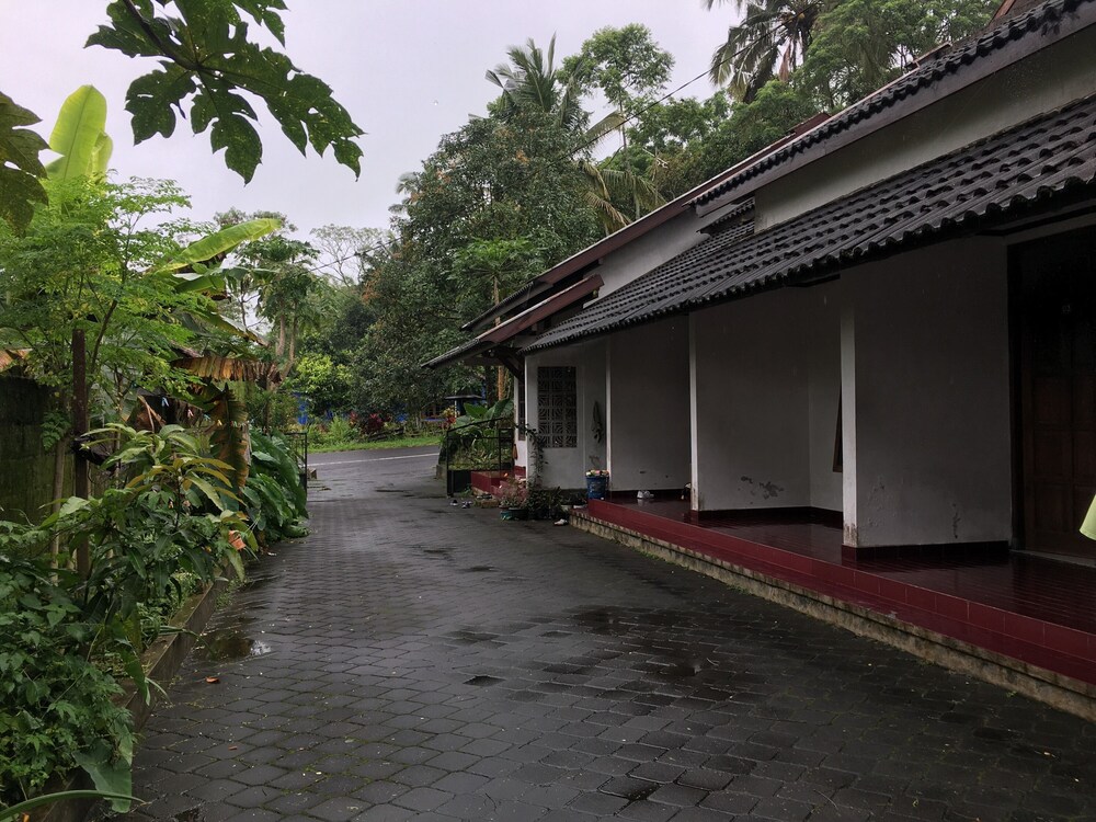 Penginapan Cipto Wening