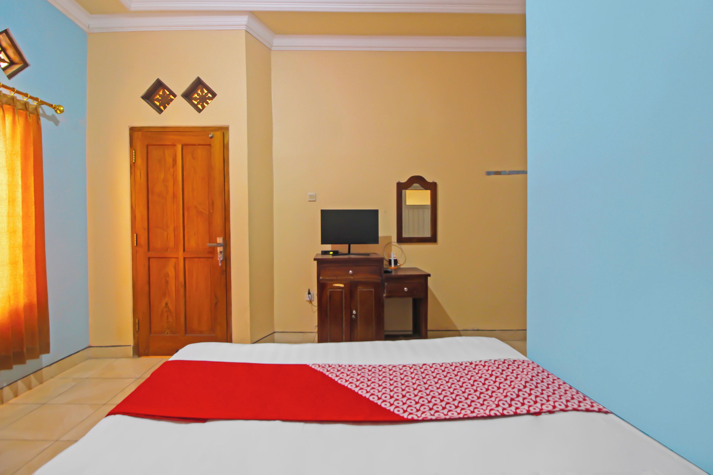 Hotel Dan Aula Wahyu Sari B by OYO