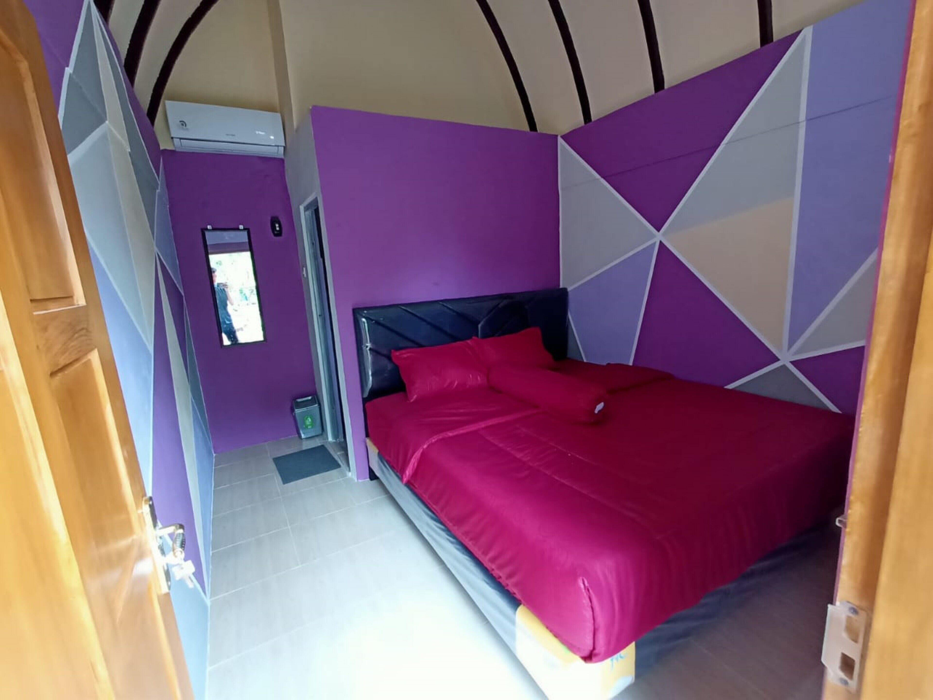 Bungalow Ungu Kebumen