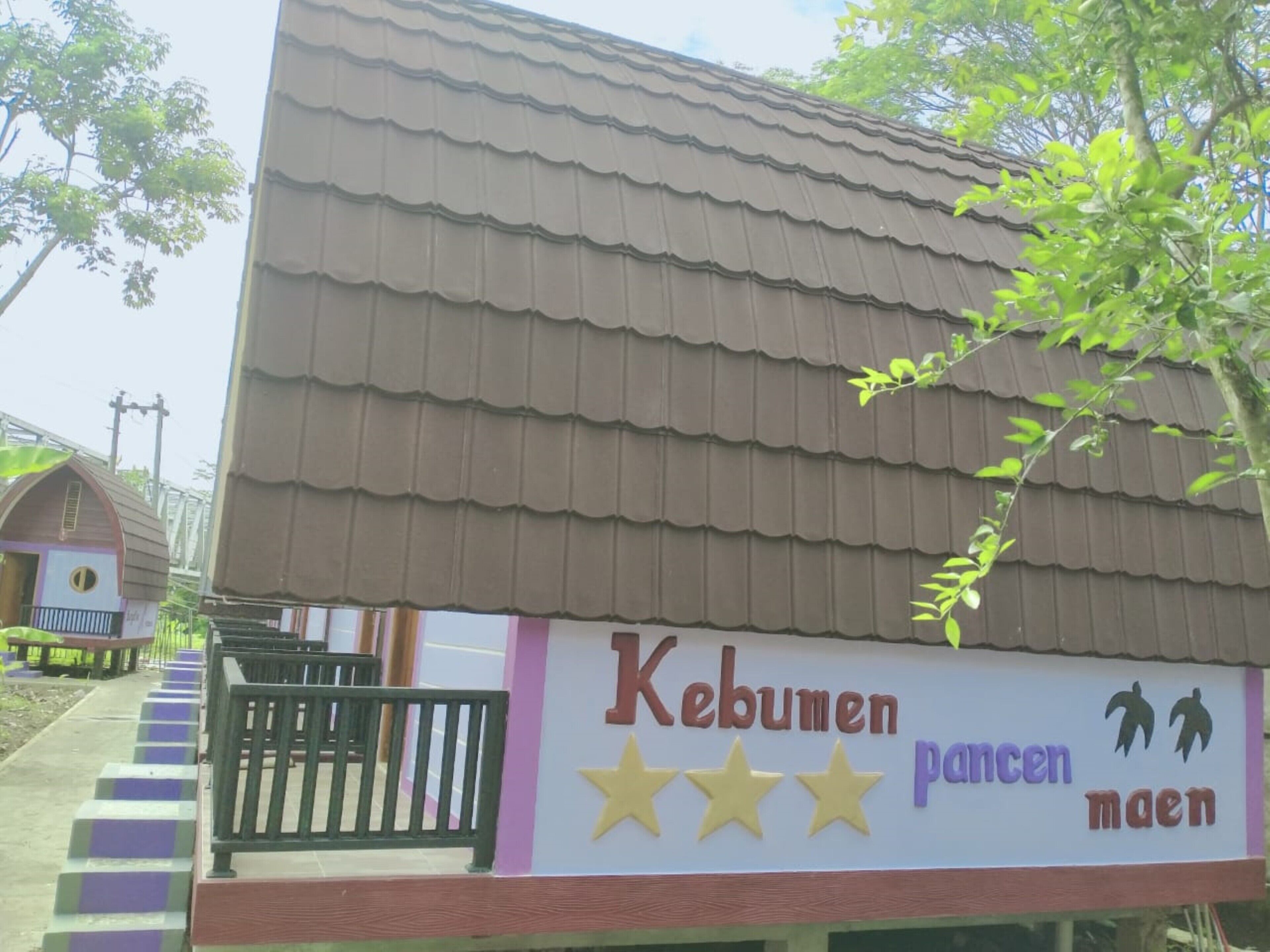 Bungalow Ungu Kebumen