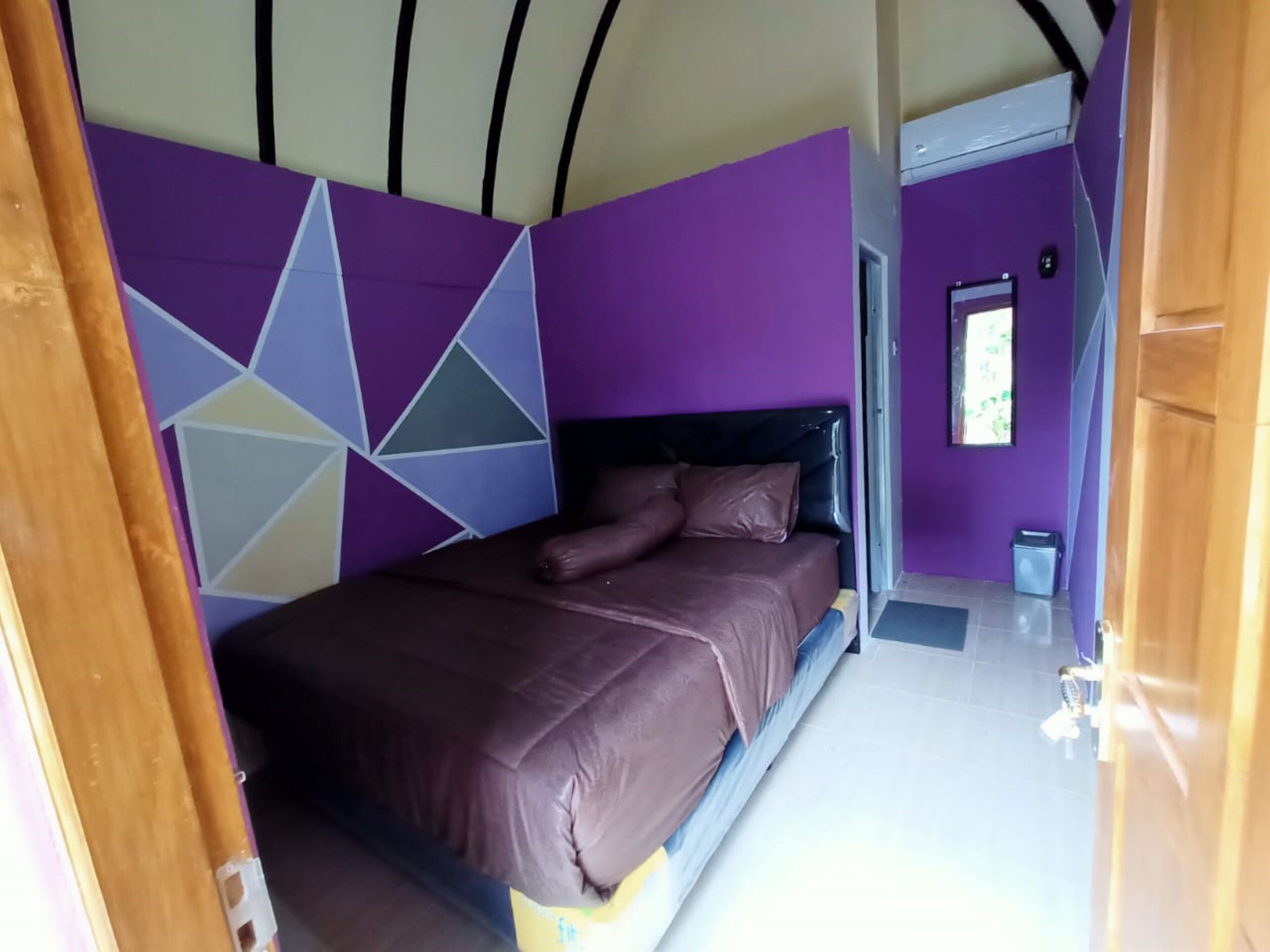 Bungalow Ungu Kebumen