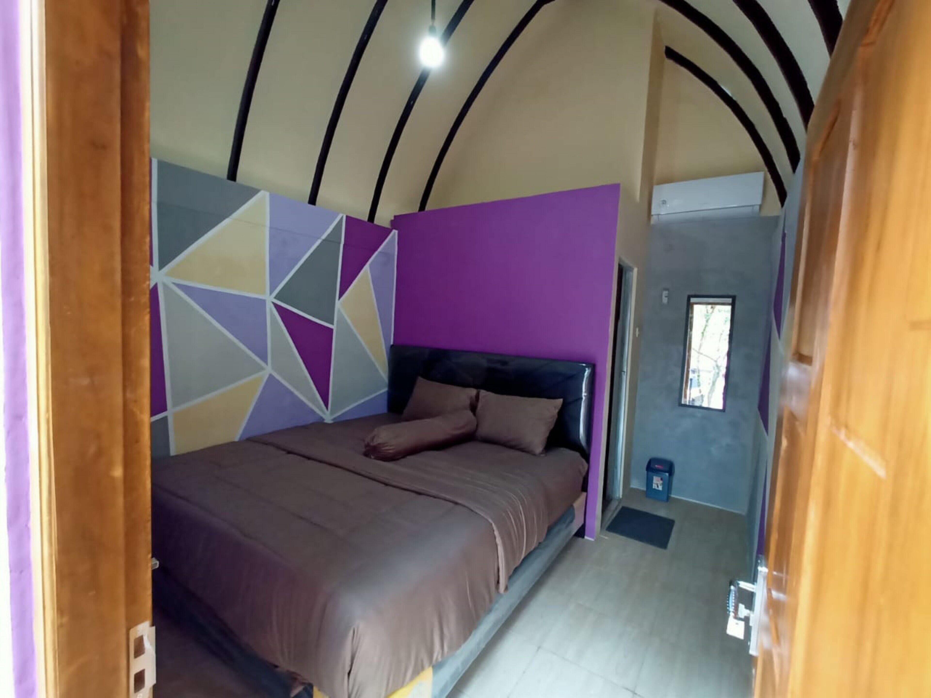 Bungalow Ungu Kebumen