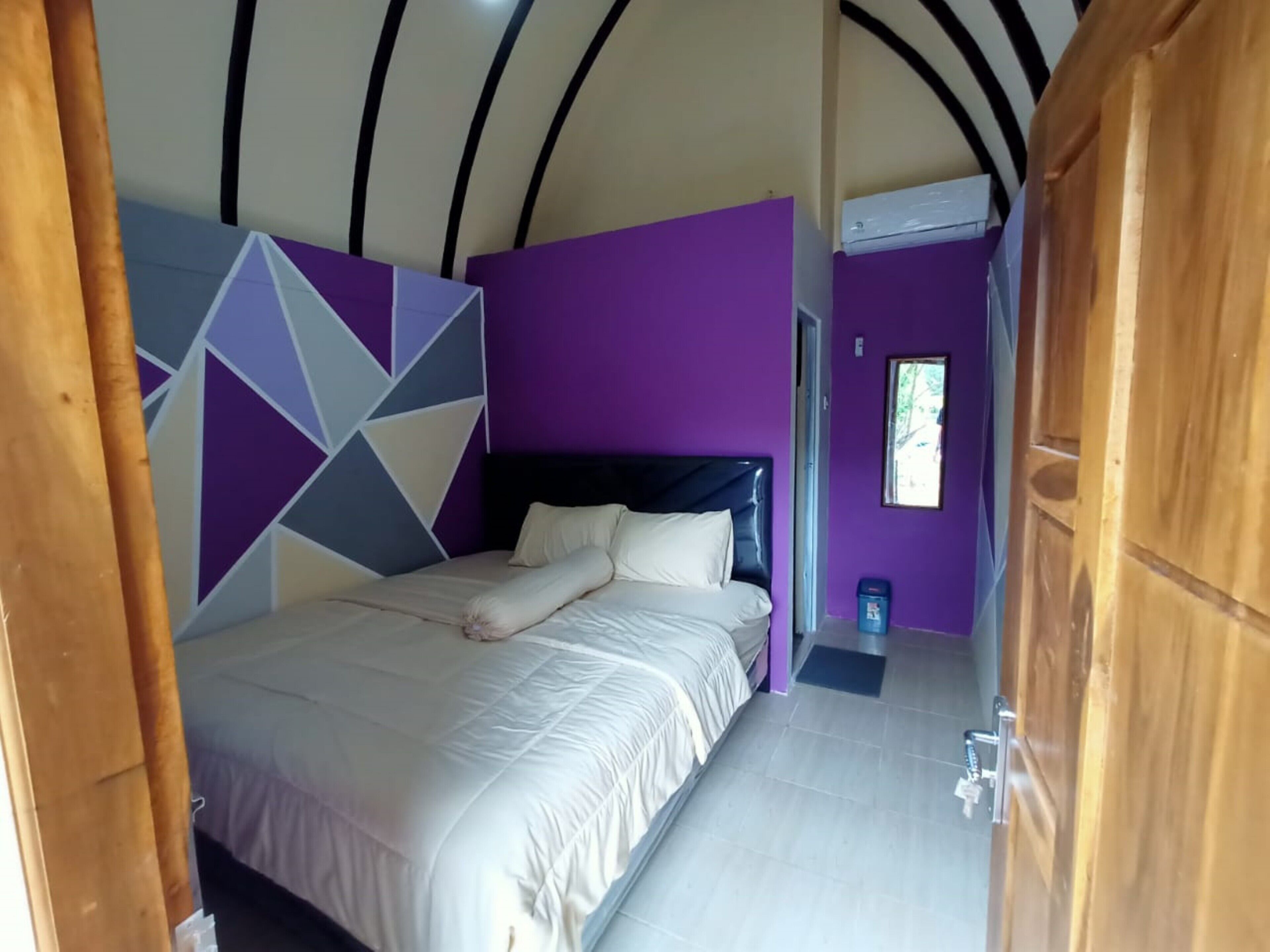 Bungalow Ungu Kebumen