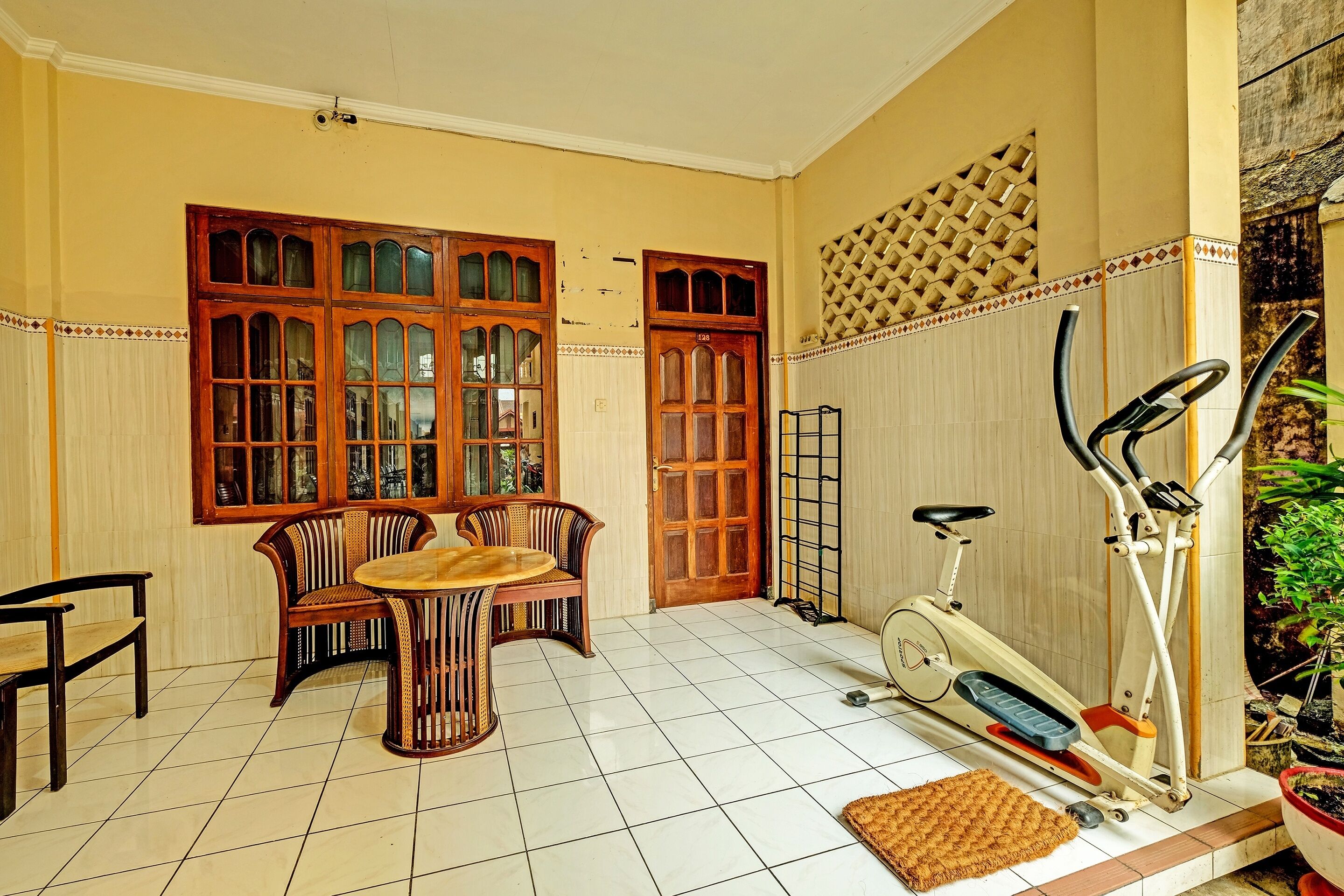 Garuda Setia Hotel by OYO