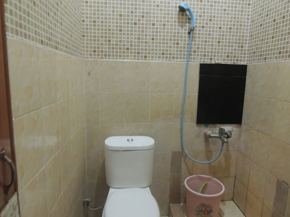 Ungu Nasional 2 Hotel