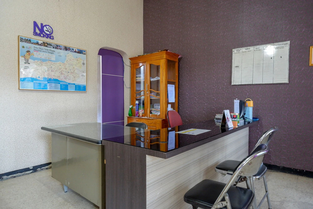 Ungu National Hotel by RedDoorz