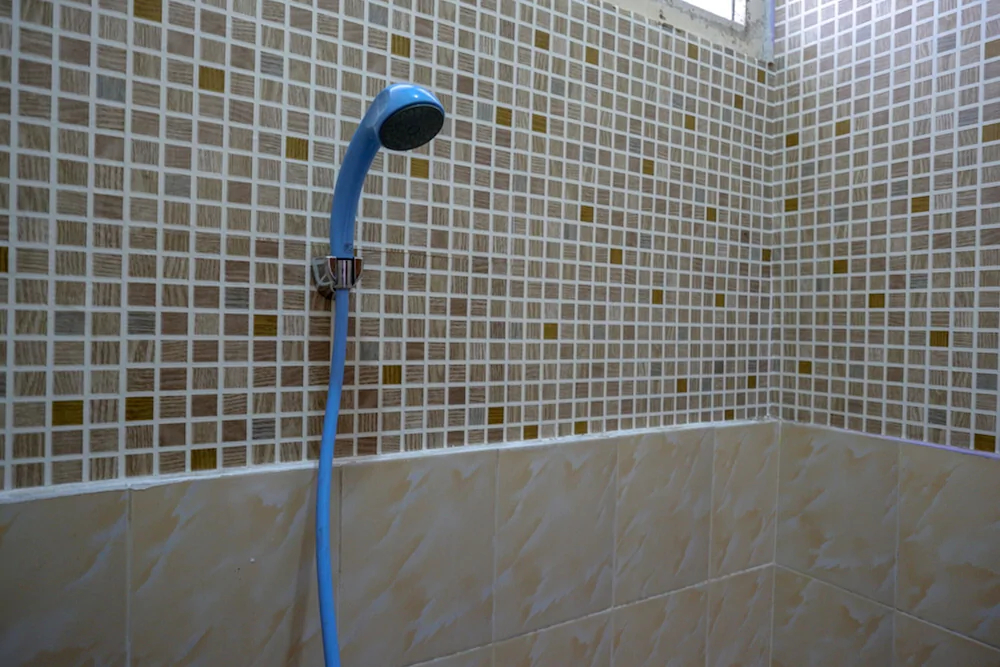 Ungu National Hotel by RedDoorz