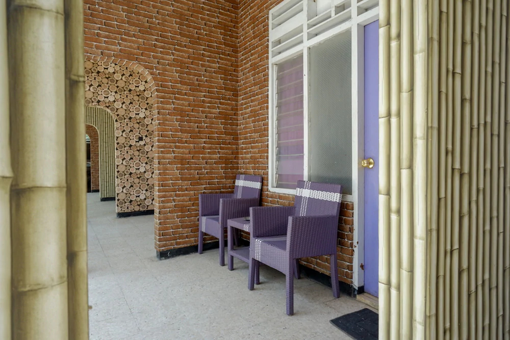 Ungu National Hotel by RedDoorz