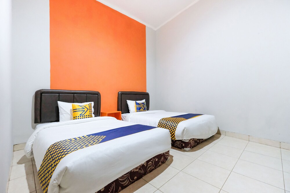 Kendal Residence by OYO Rooms