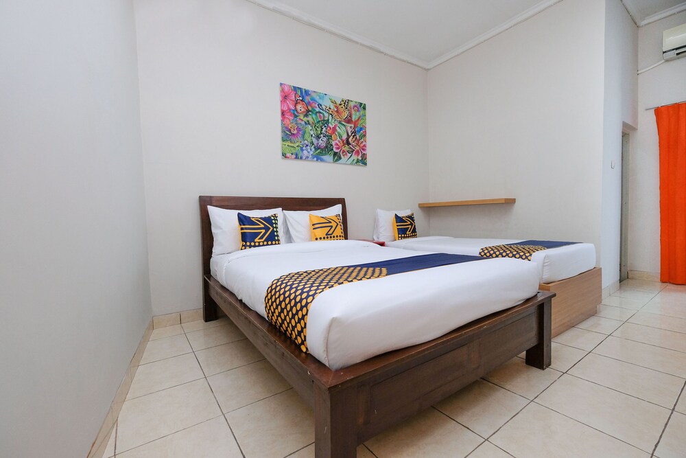 Kendal Residence by OYO Rooms