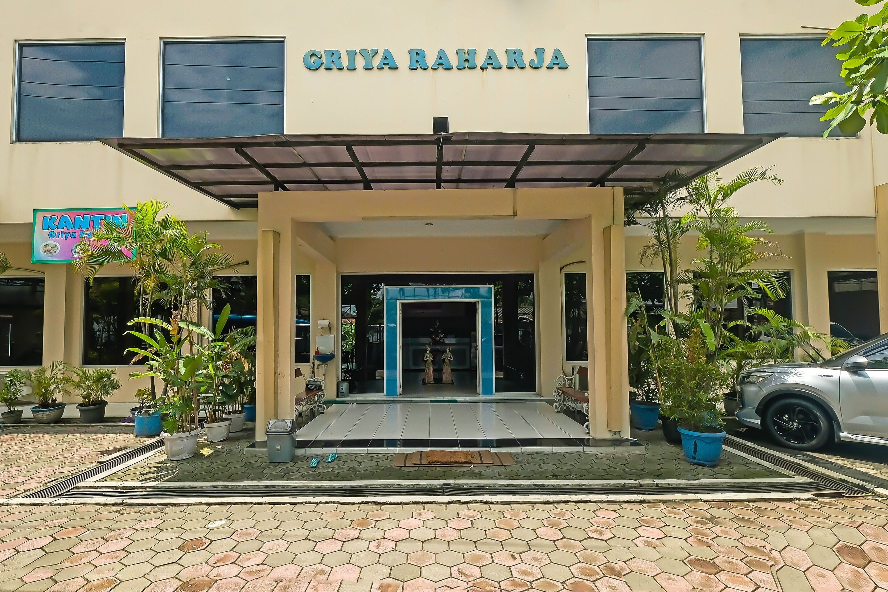 Griya Raharja Guest House Syariah By OYO