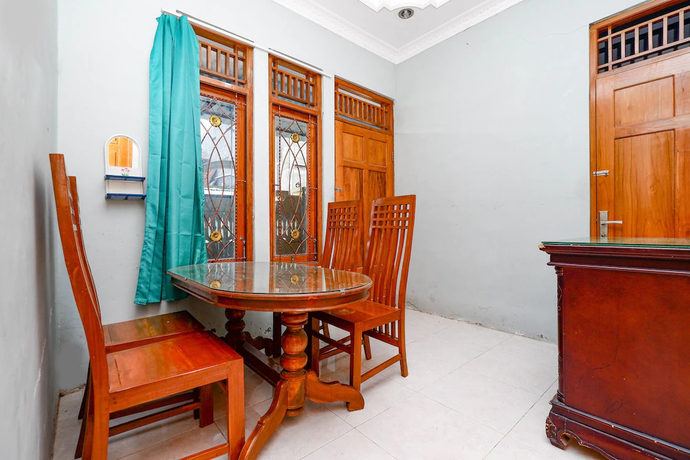 Griya Widya Syariah by OYO Rooms