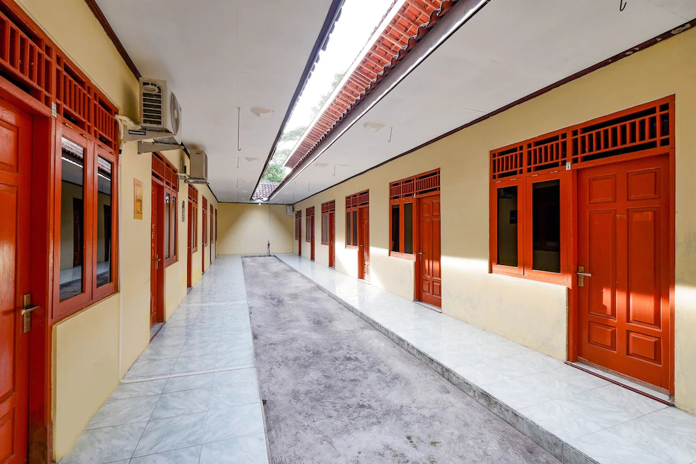 Griya Widya Syariah by OYO Rooms