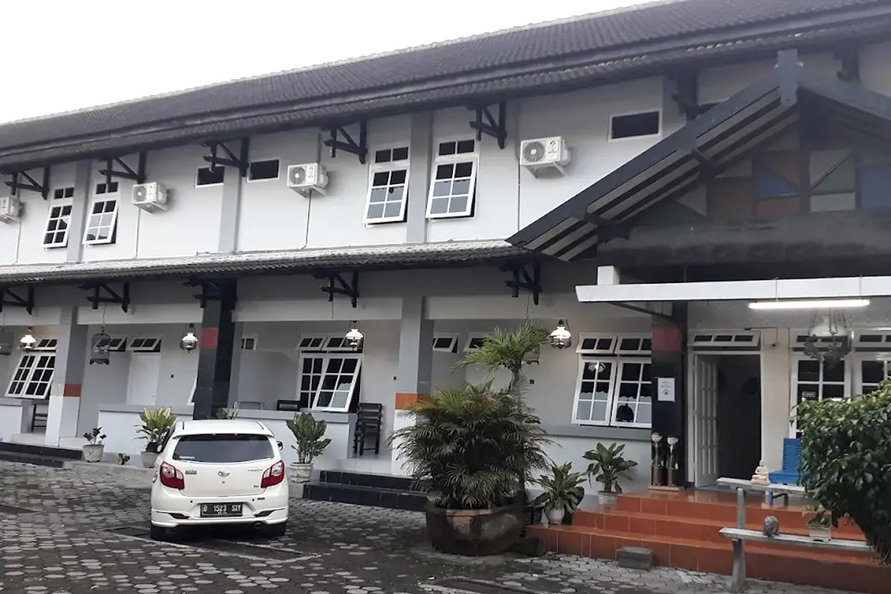 Hotel Merak Indah