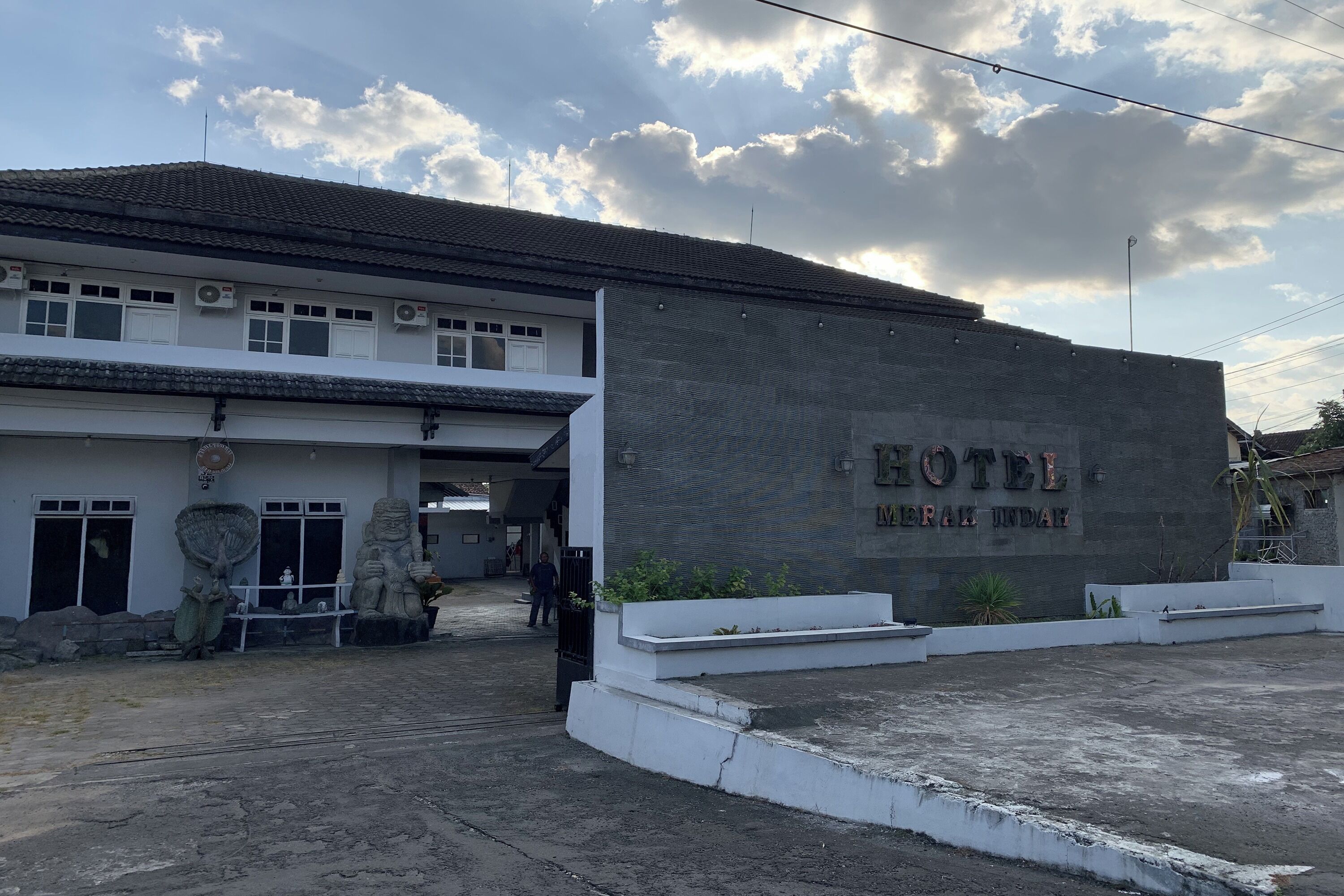Hotel Merak Indah