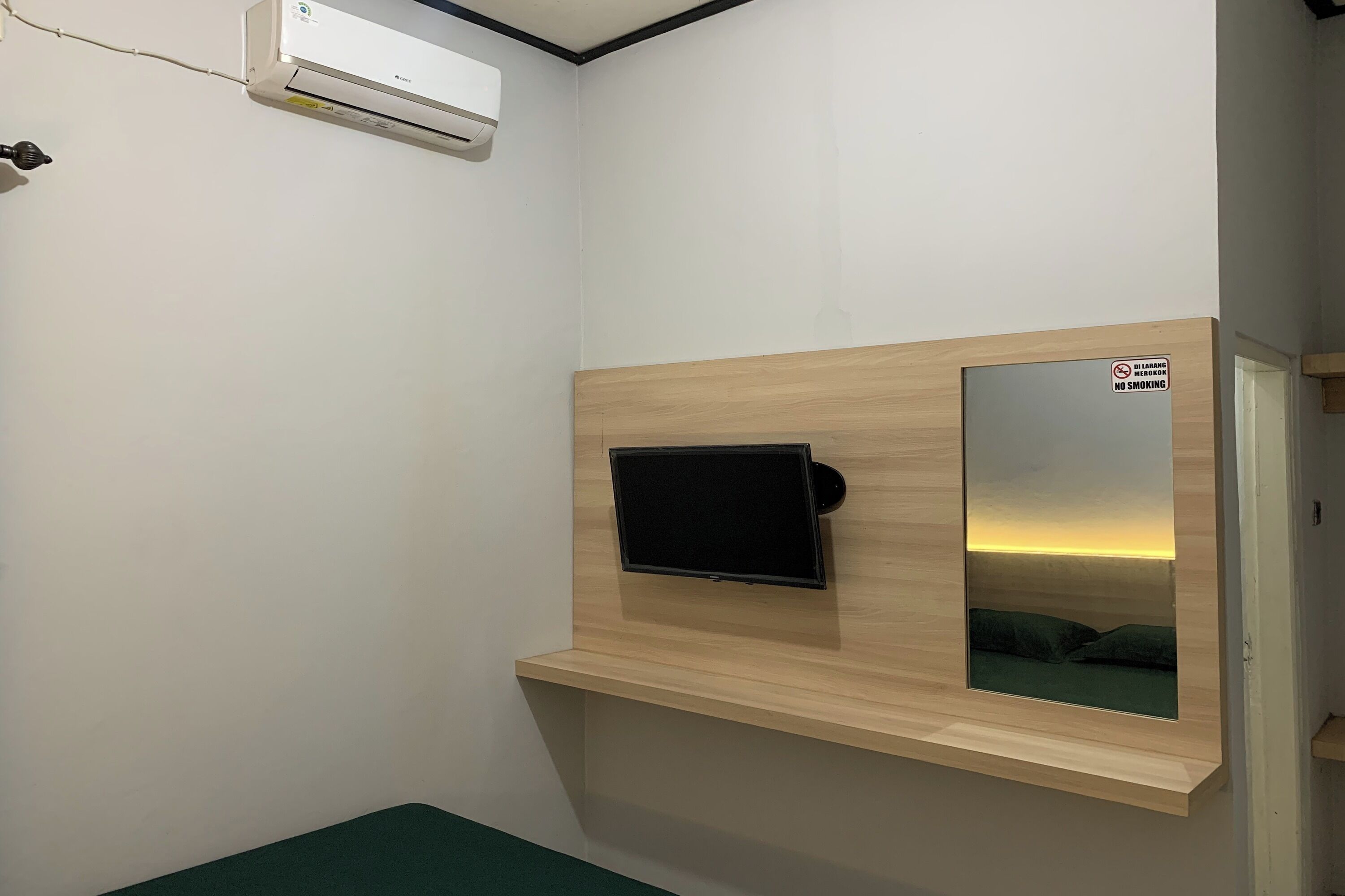 Hotel Merak Indah