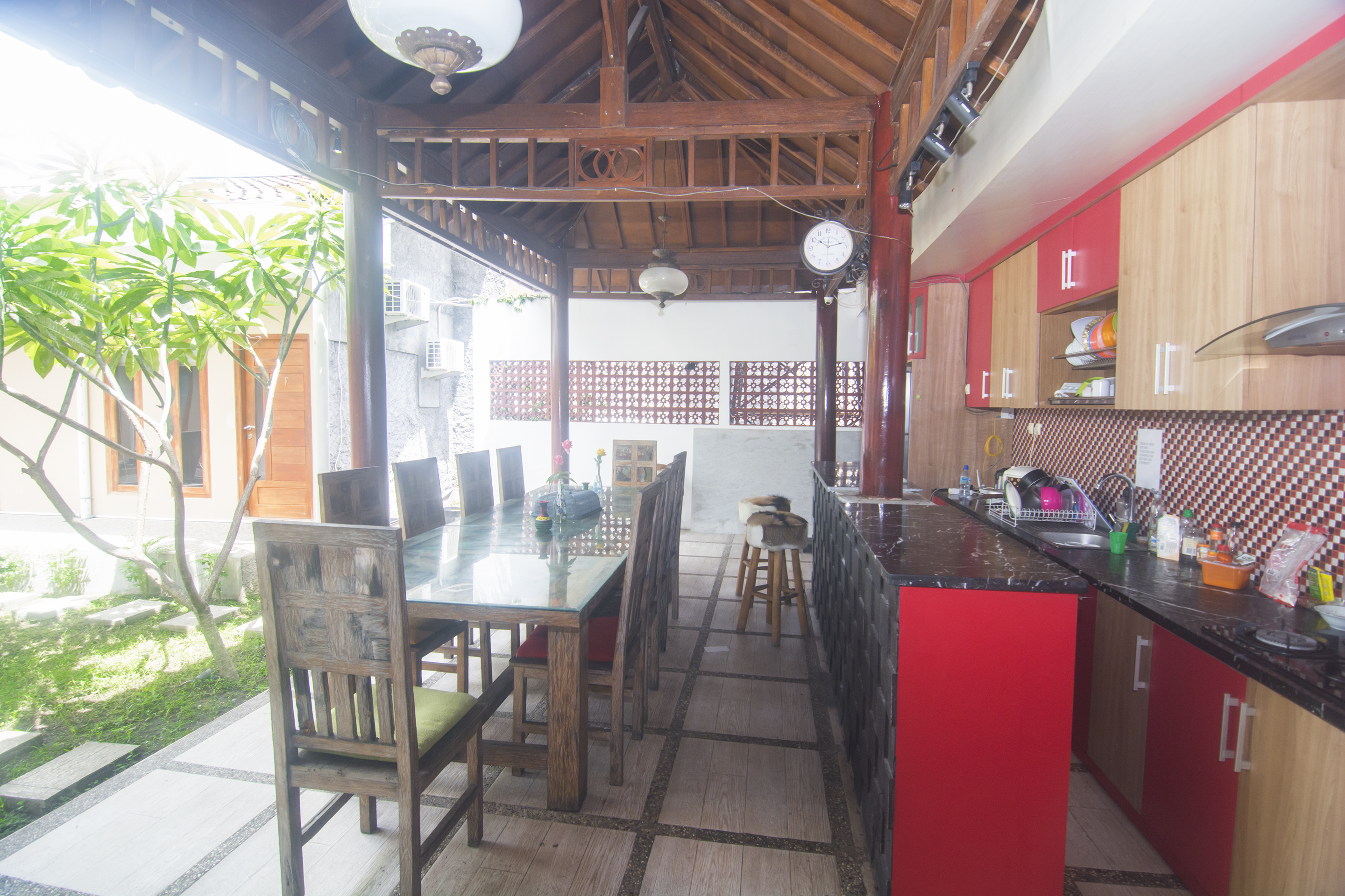 OYO 290 Omahkoe Jaban Residence