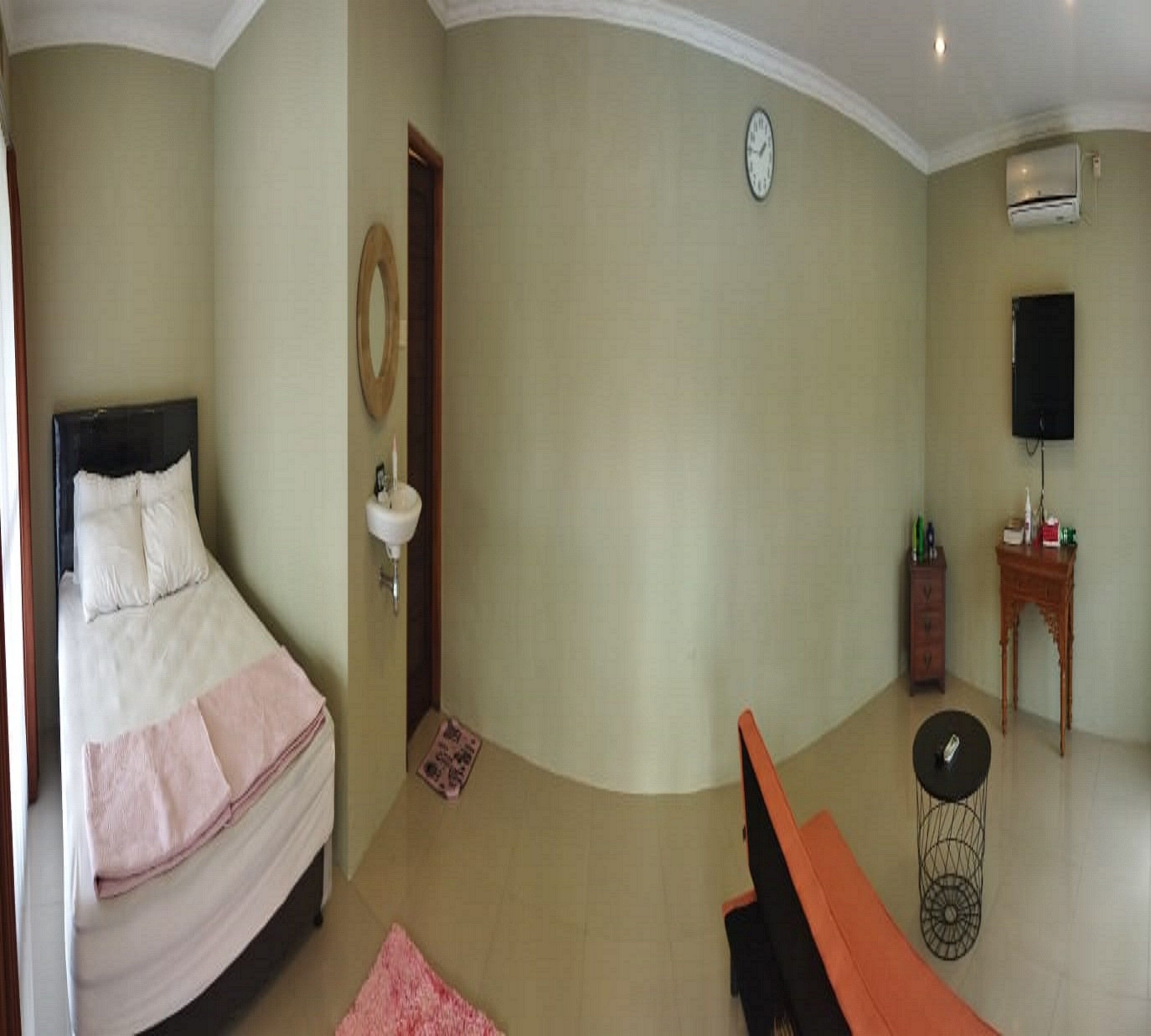 Adine Guest House