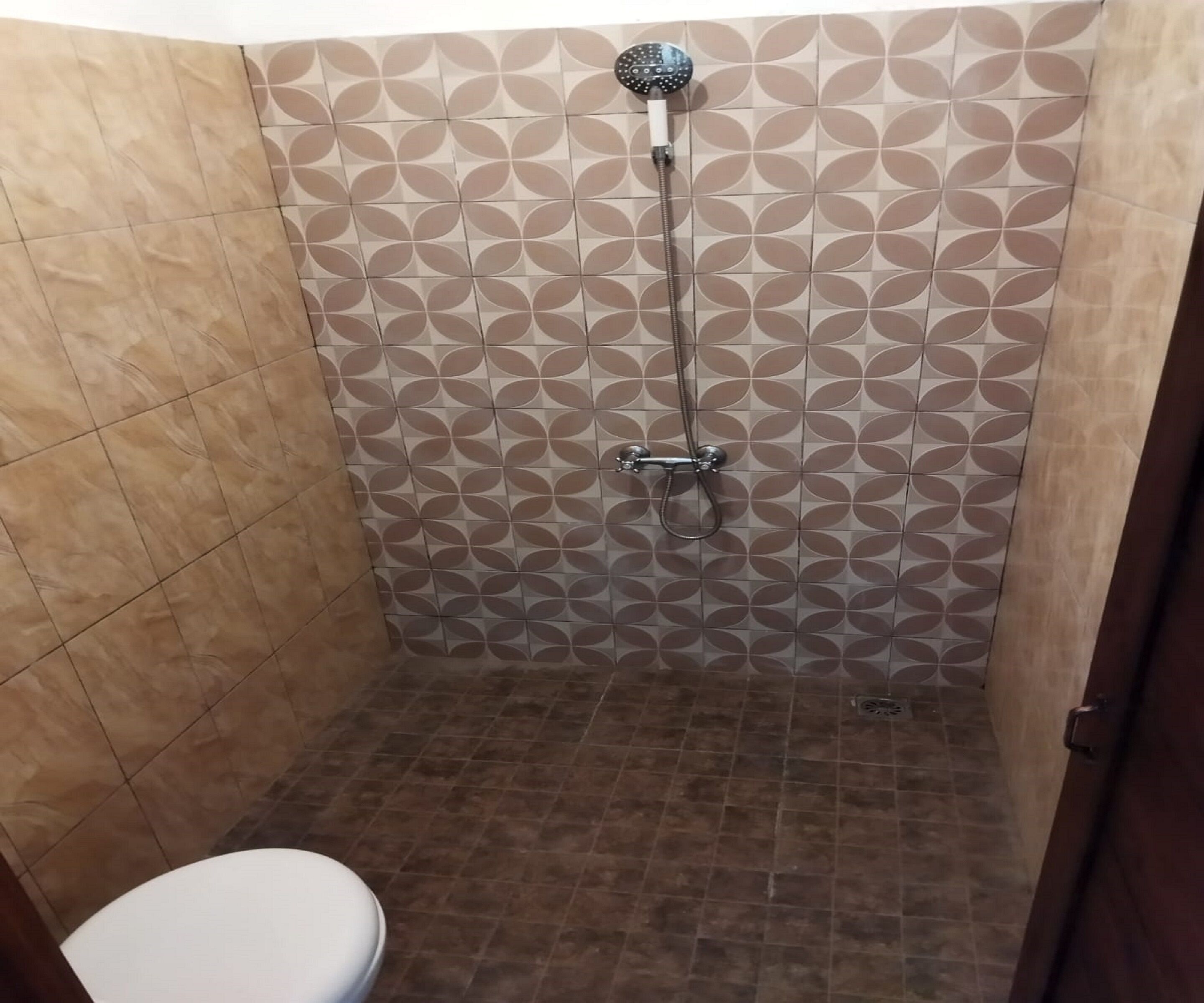 Adine Guest House