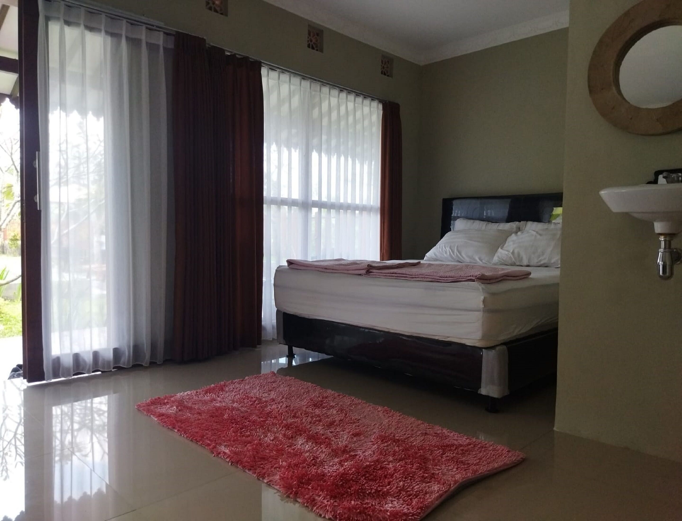 Adine Guest House