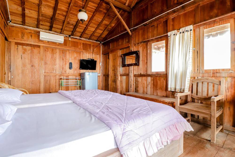 Adinda Beach Hotel and Villa