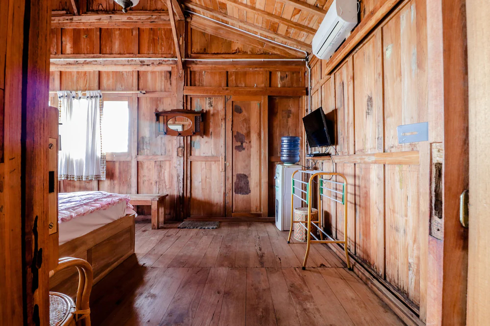 Adinda Beach Hotel and Villa