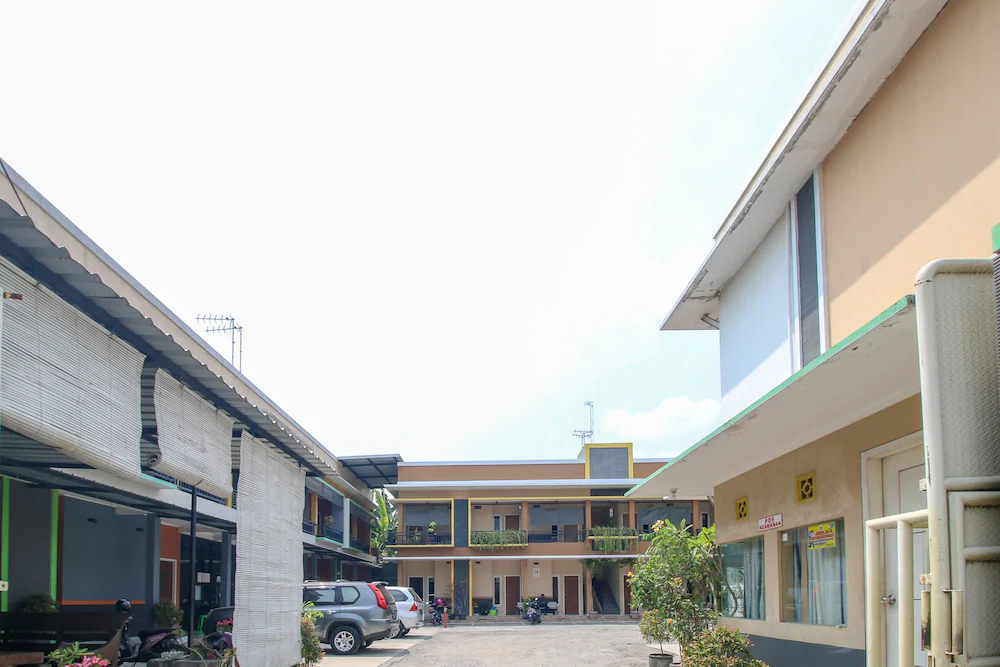 Padi Hotel Purwodadi by Airy Rooms