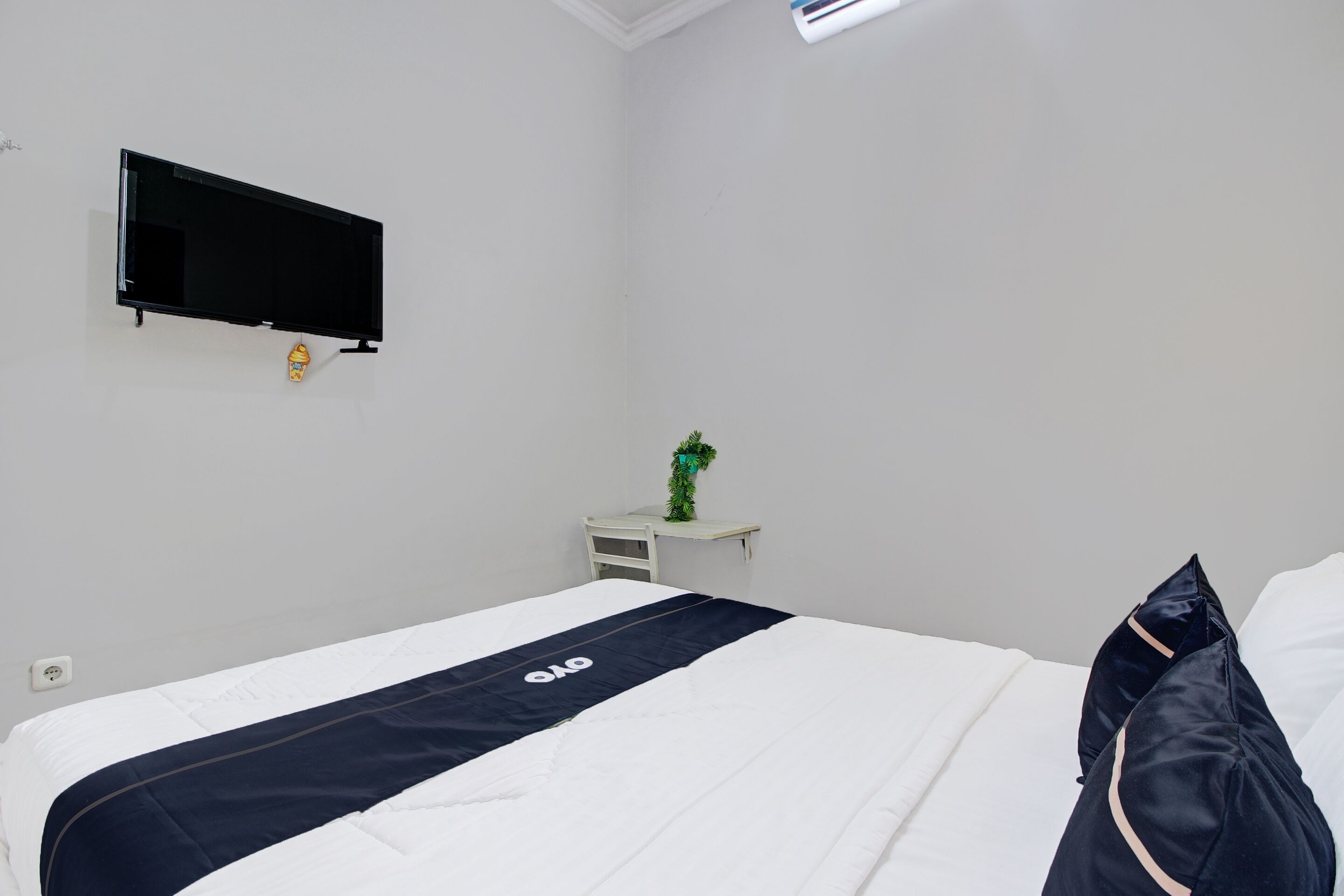 Capital O 92250 Hall & Guesthouse Kowapi