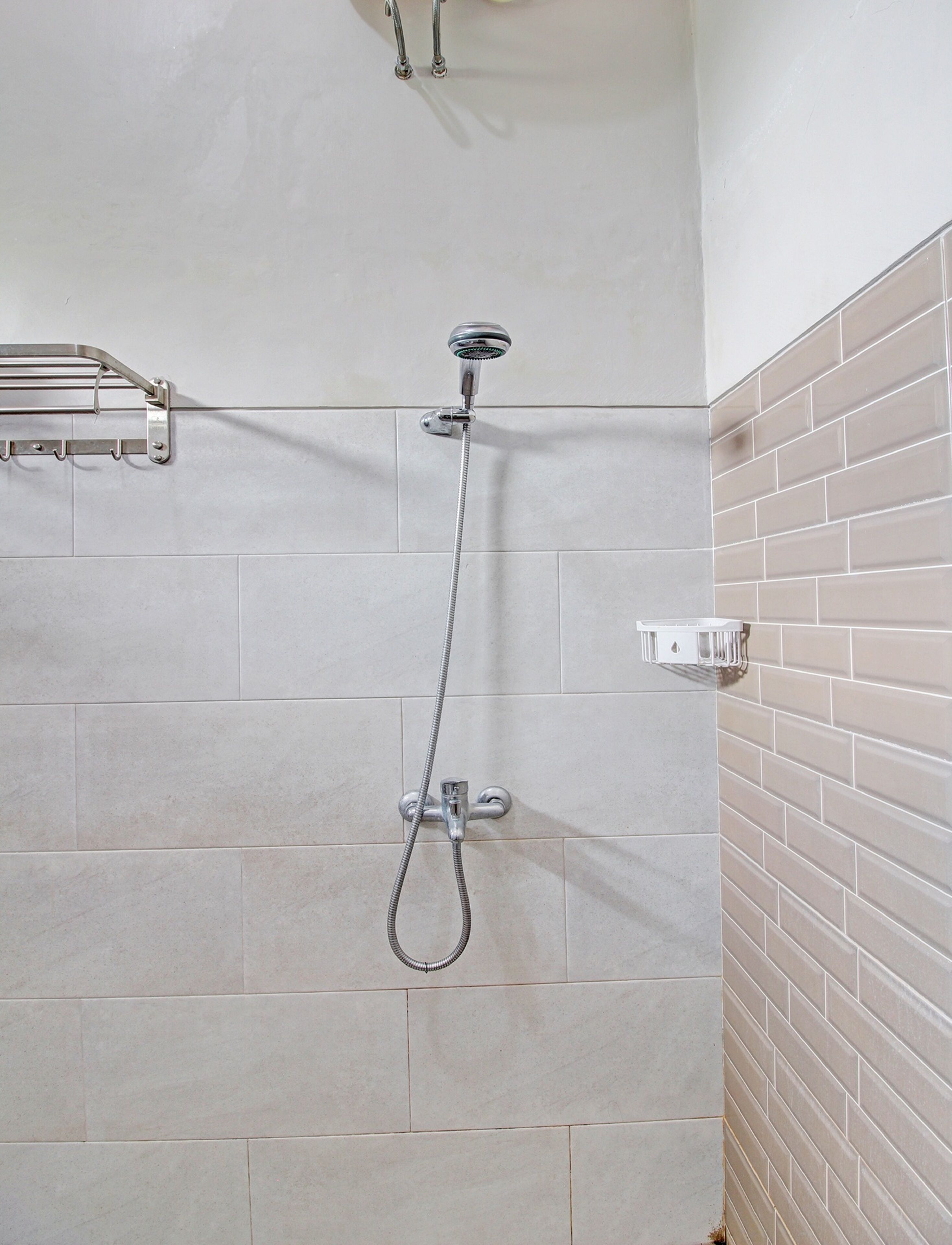 Capital O 92250 Hall & Guesthouse Kowapi