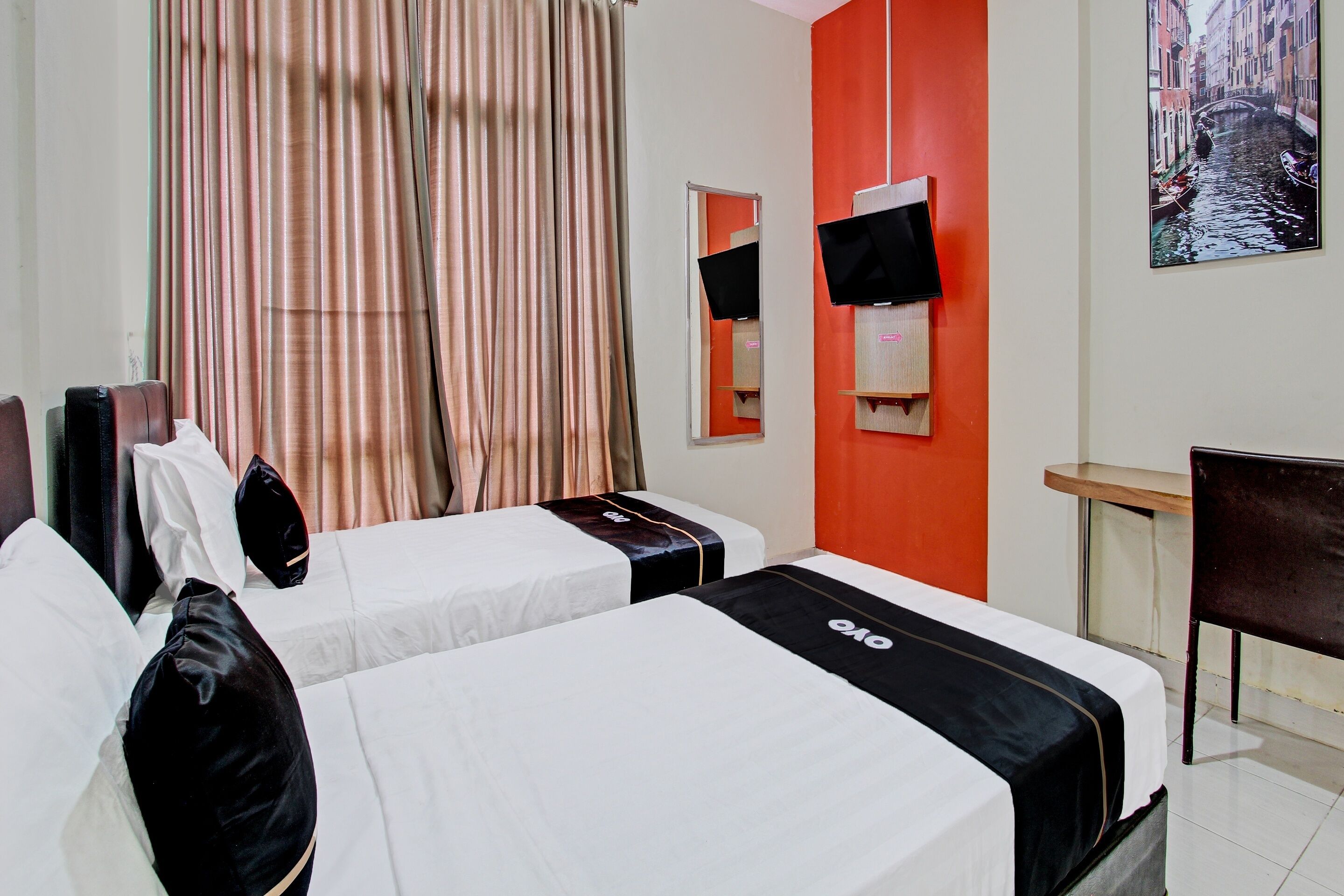 Capital O 92295 Double Tree