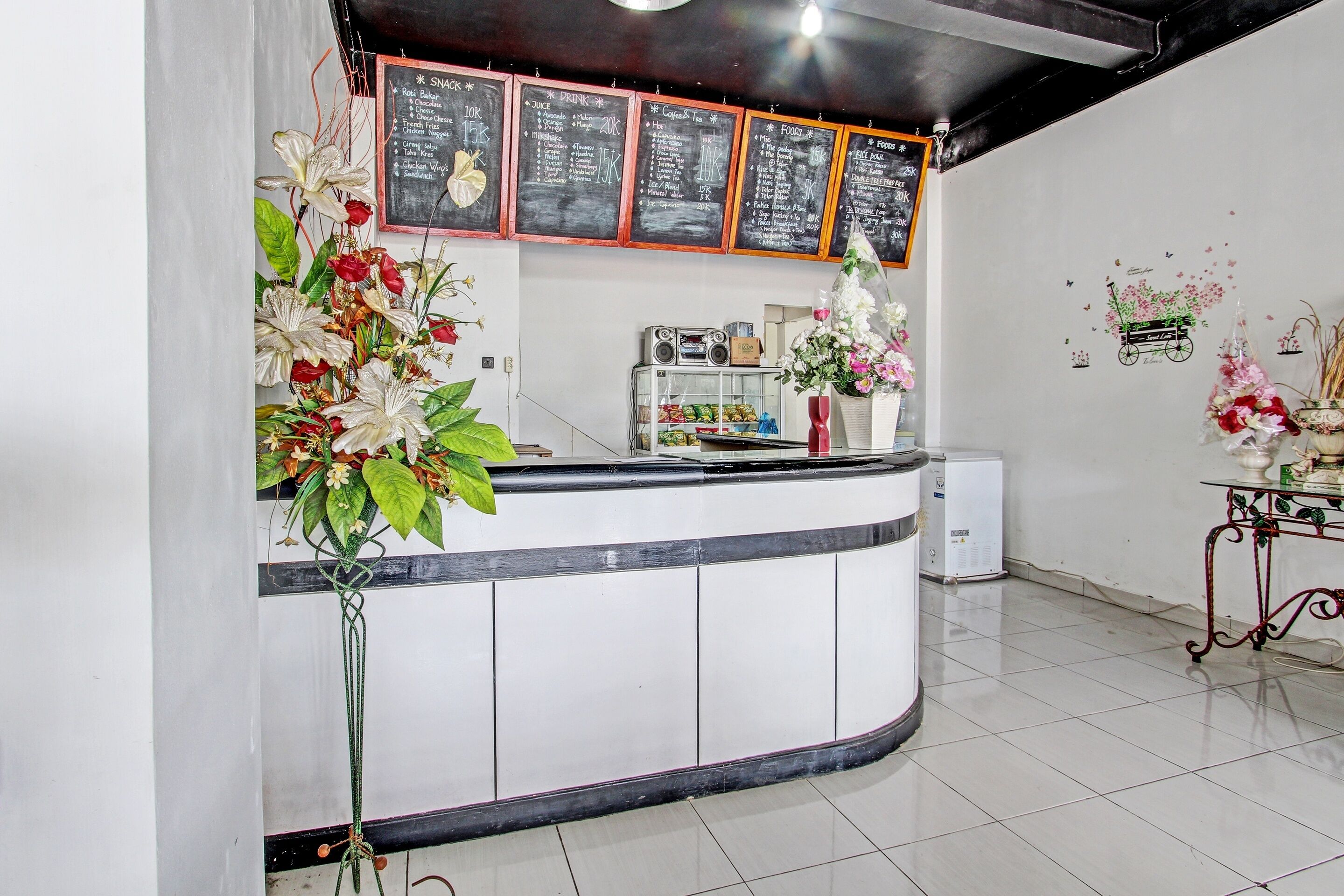 Capital O 92295 Double Tree