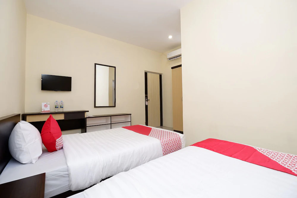 Harmonis by OYO Rooms