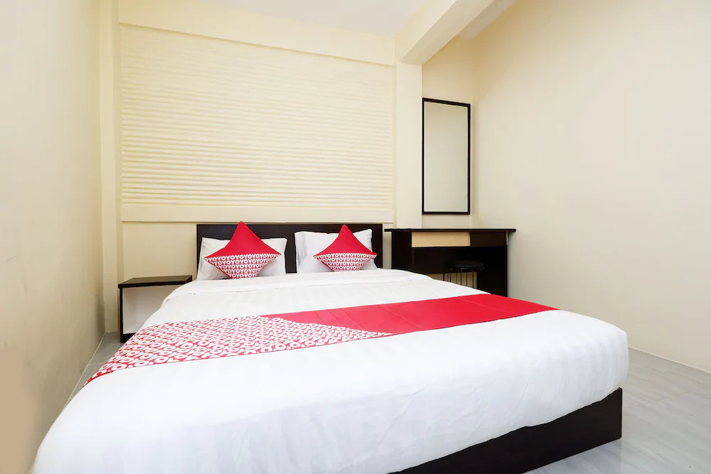 Harmonis by OYO Rooms