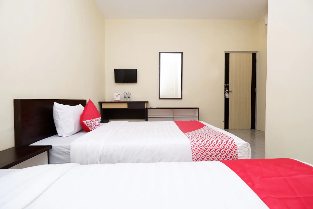 Harmonis by OYO Rooms