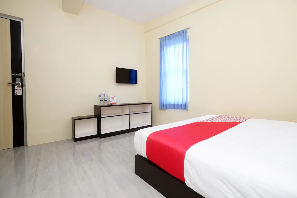 Harmonis by OYO Rooms