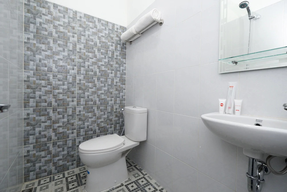 Harmonis by OYO Rooms