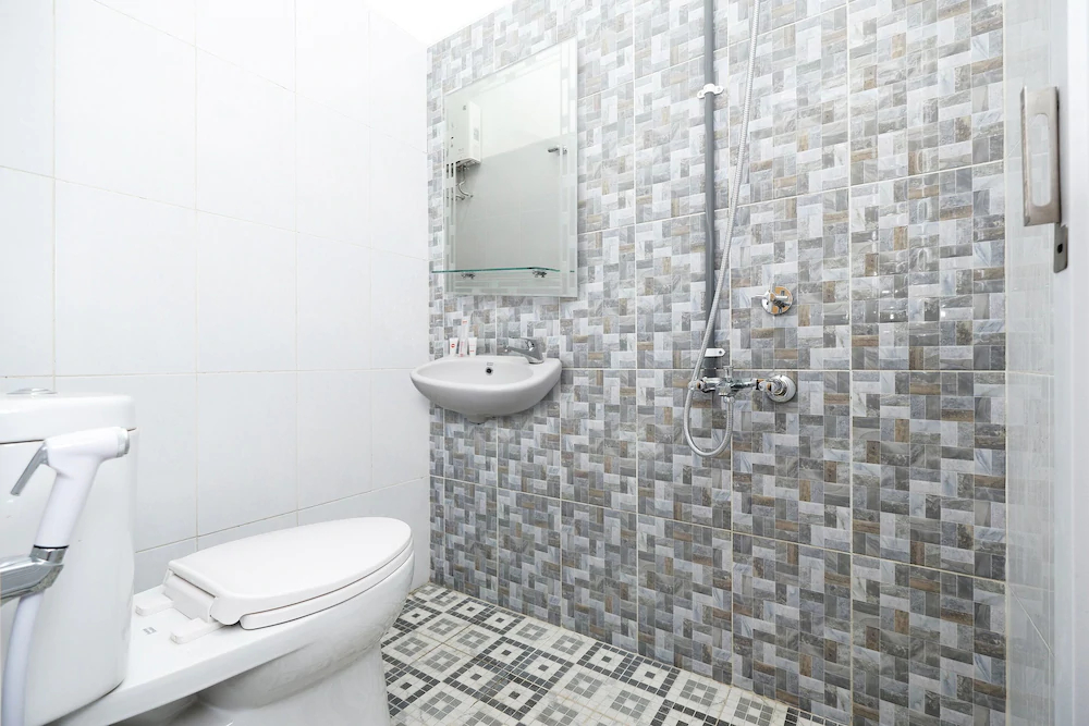 Harmonis by OYO Rooms