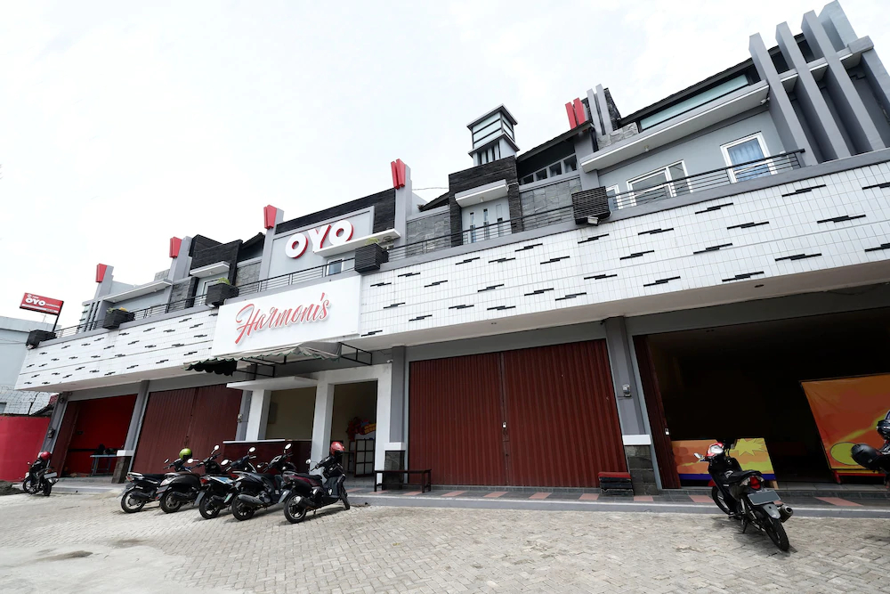 Harmonis by OYO Rooms