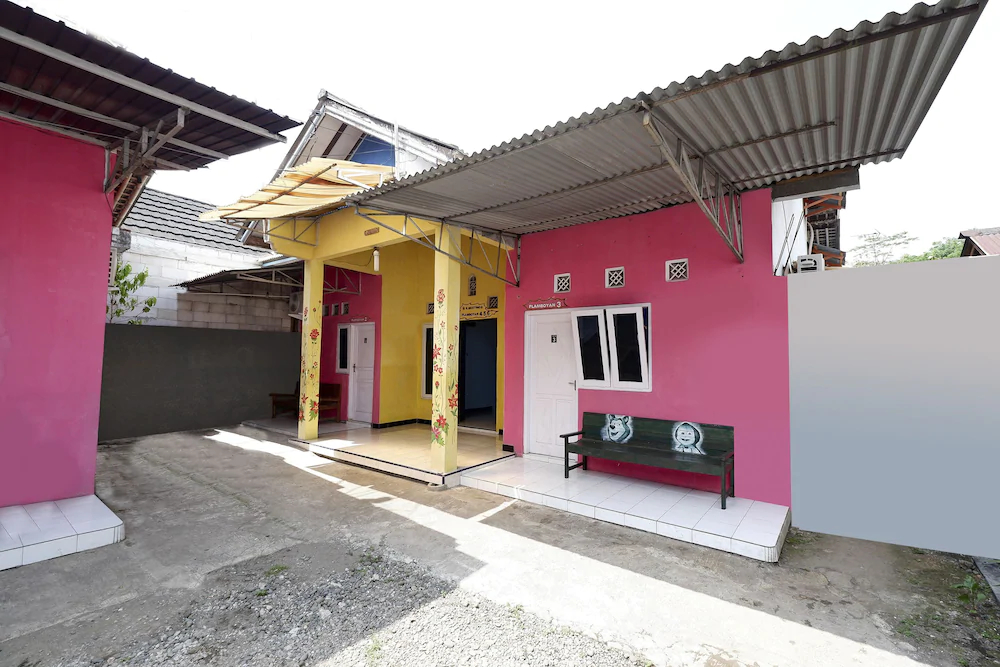 Homestay Flamboyan by OYO Rooms