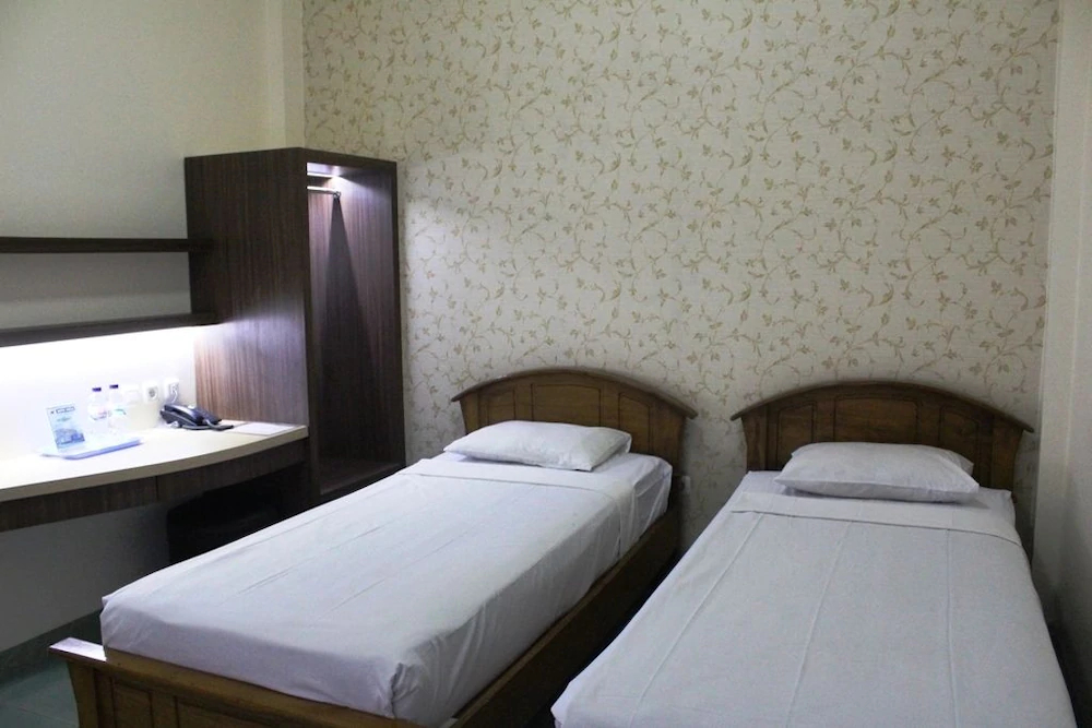 Hotel Besar
