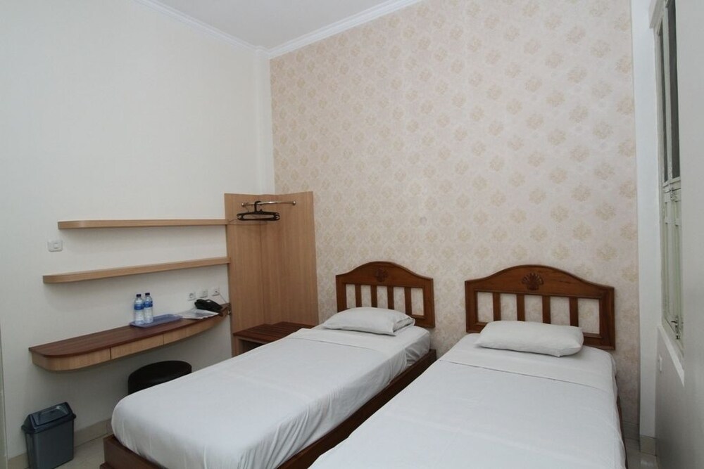 Hotel Besar