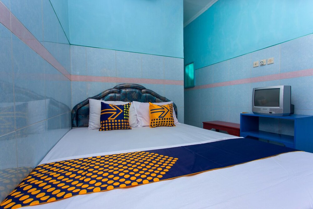 Hotel Budi by OYO Rooms